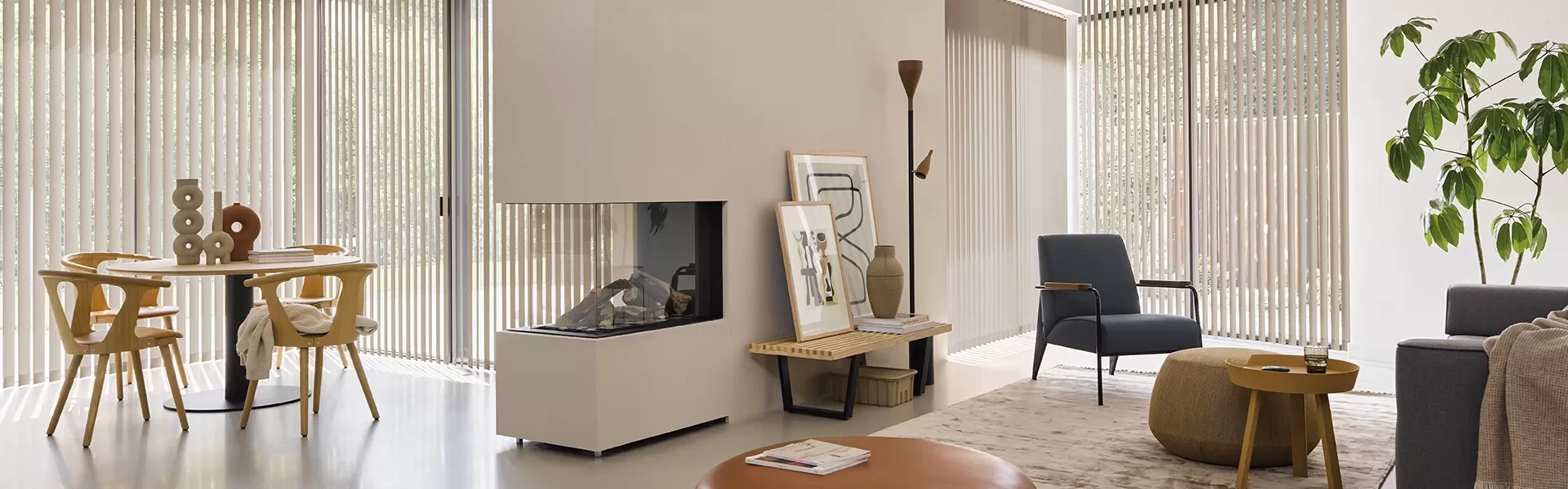 raamdecoratie_verticale-jaloezien_sfeer1920 raamdecoratie_verticale-jaloezien_sfeer1920